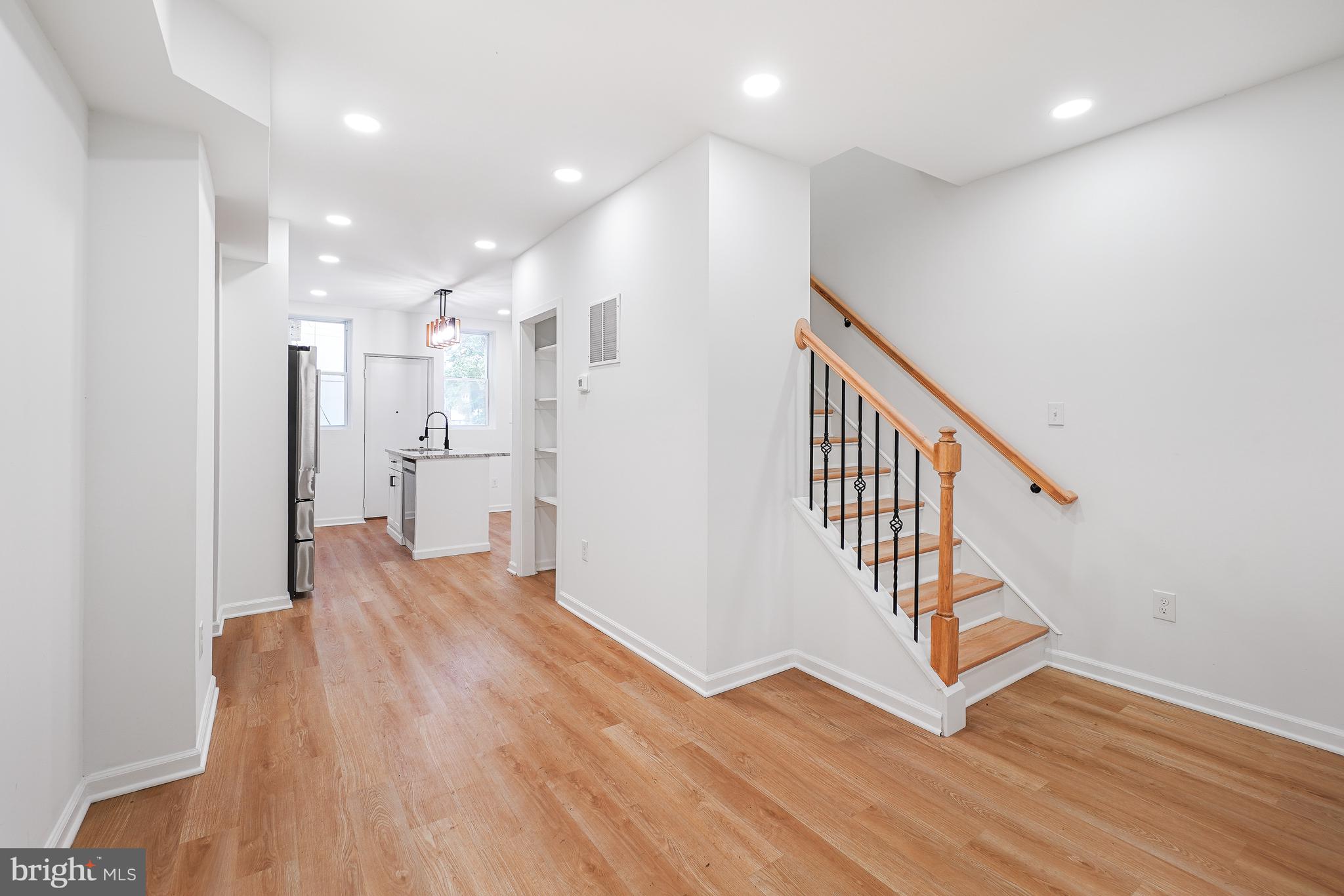 1721 L Street Northeast Washington, DC 20002 - Photo 5 of 32