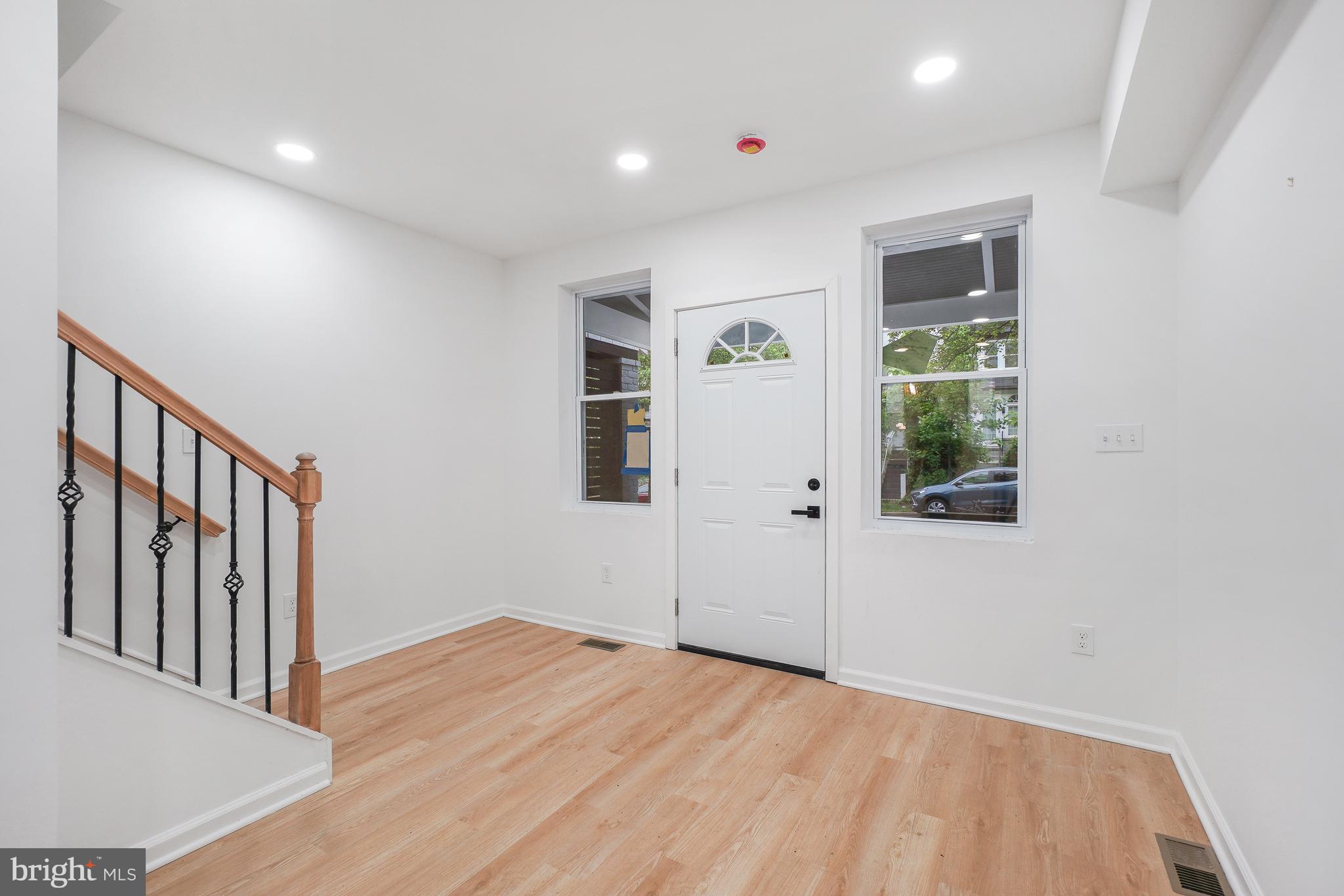 1721 L Street Northeast Washington, DC 20002 - Photo 6 of 32