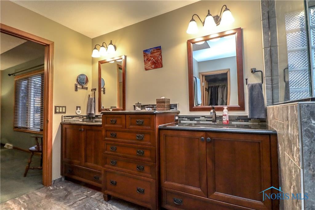 306 Ridgepoint Circle Waterville, OH 43566 - Photo 16 of 28 Gallery Image 16