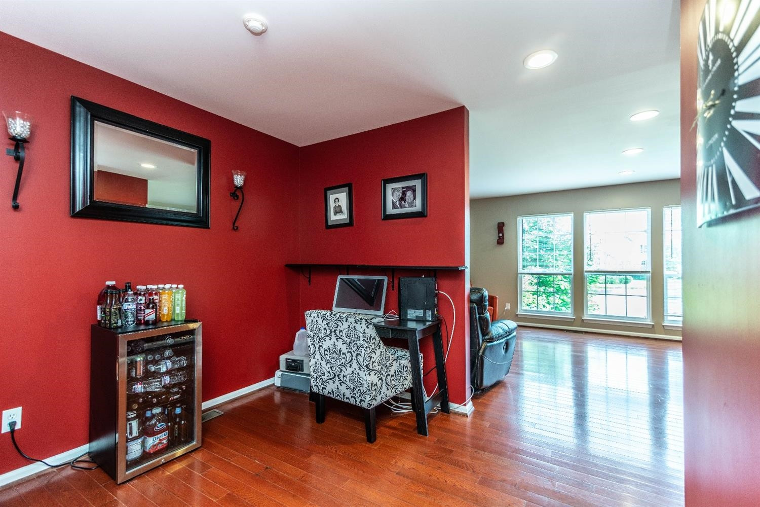 49138 Hawksburry Road Canton, MI 48188 - Photo 5 of 10 Photo 5