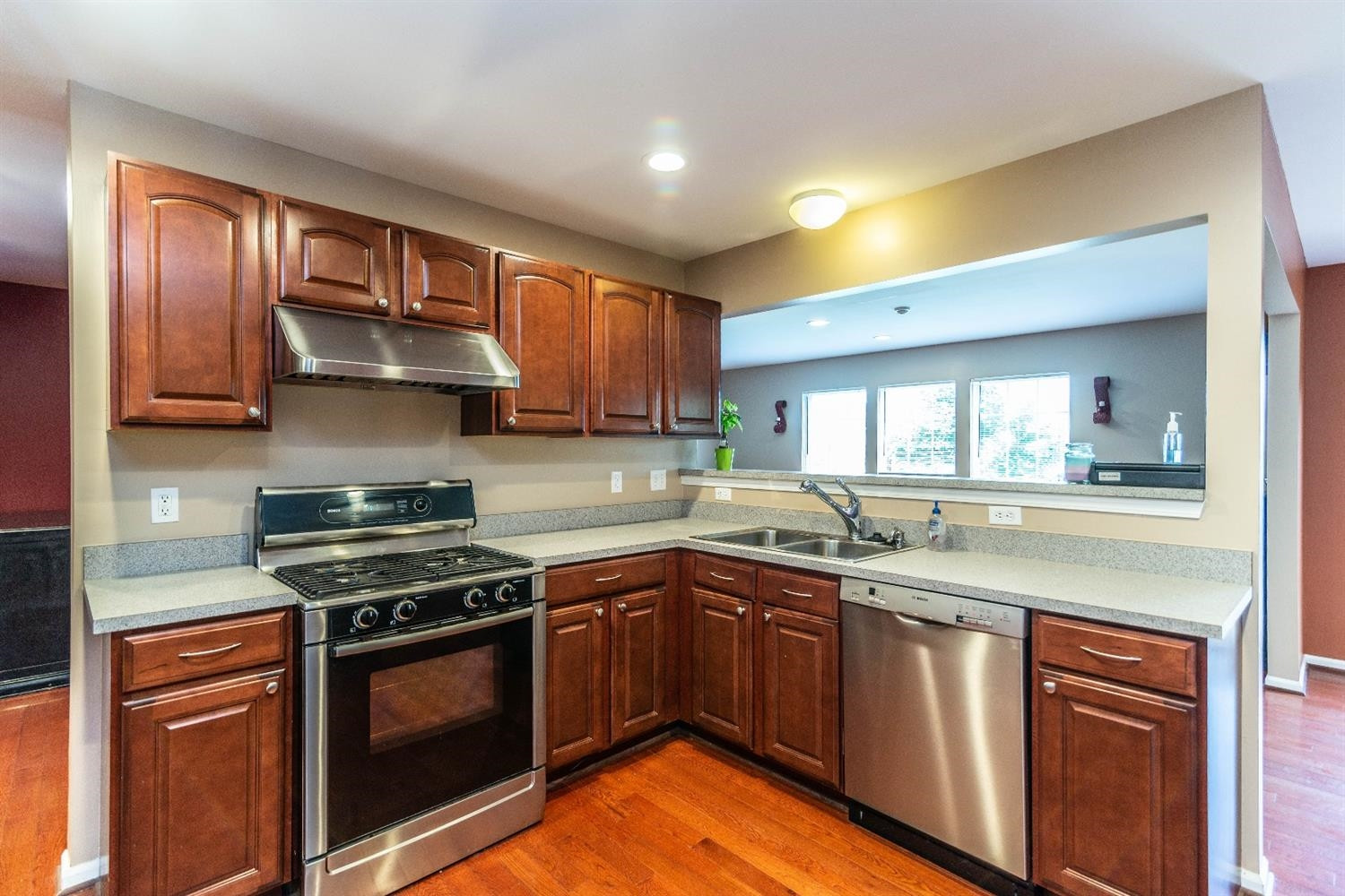 49138 Hawksburry Road Canton, MI 48188 - Photo 10 of 10 Photo 10