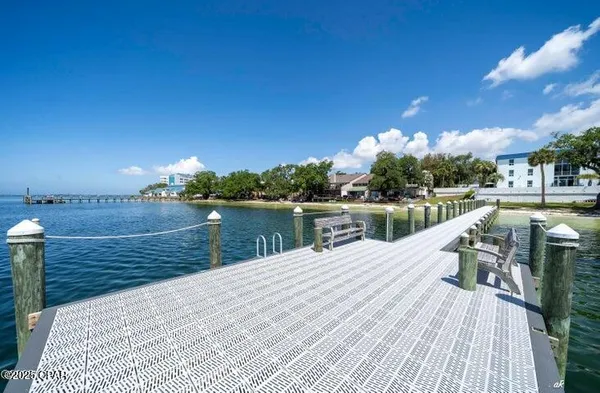 $1,400 | 105 Allen Avenue, Unit 65, Panama City, FL 32401