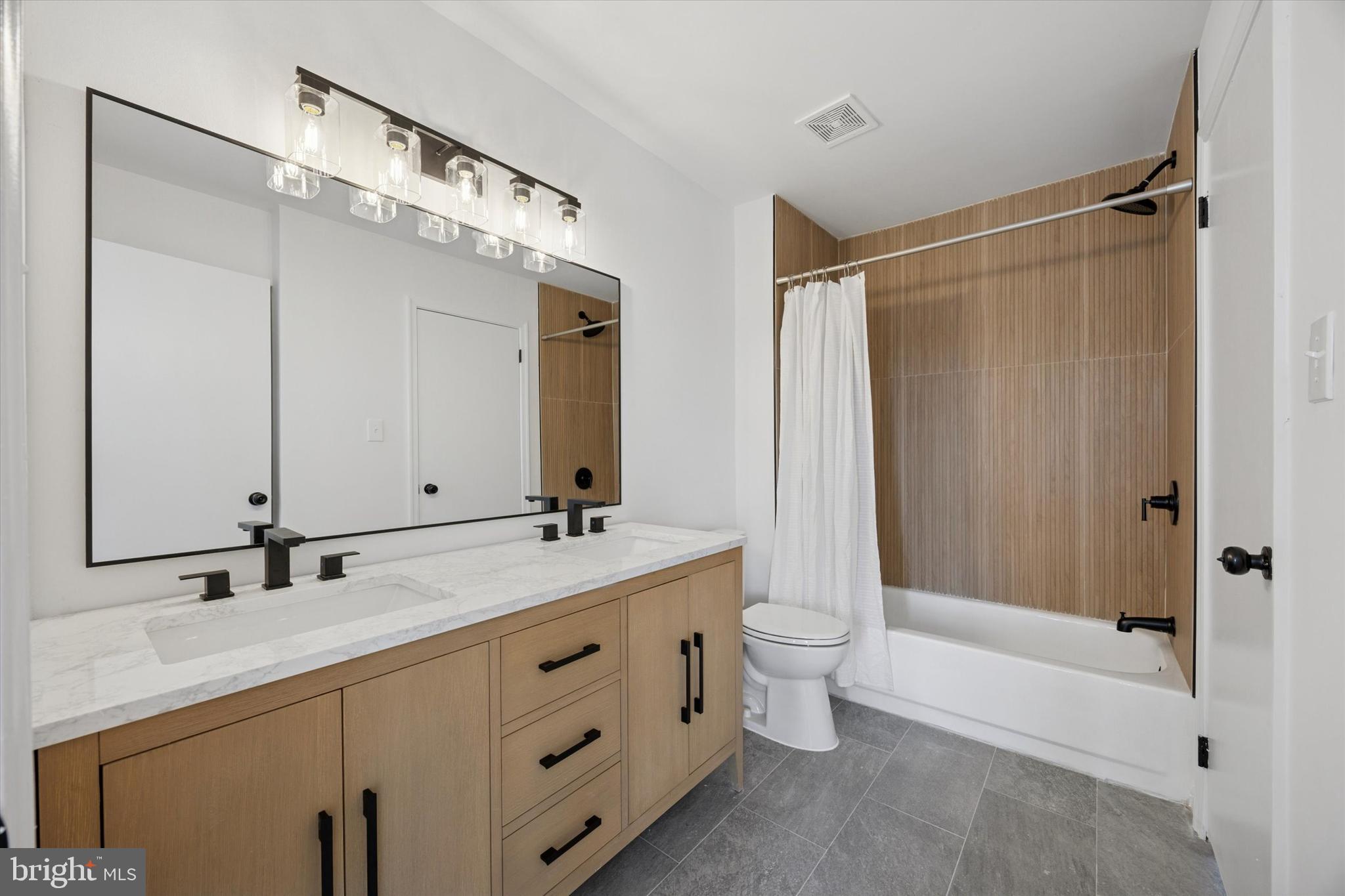 1332 Statesman Road Eagleville, PA 19403 - Photo 13 of 15 Sizable Hall Bath with Dual sink vanity