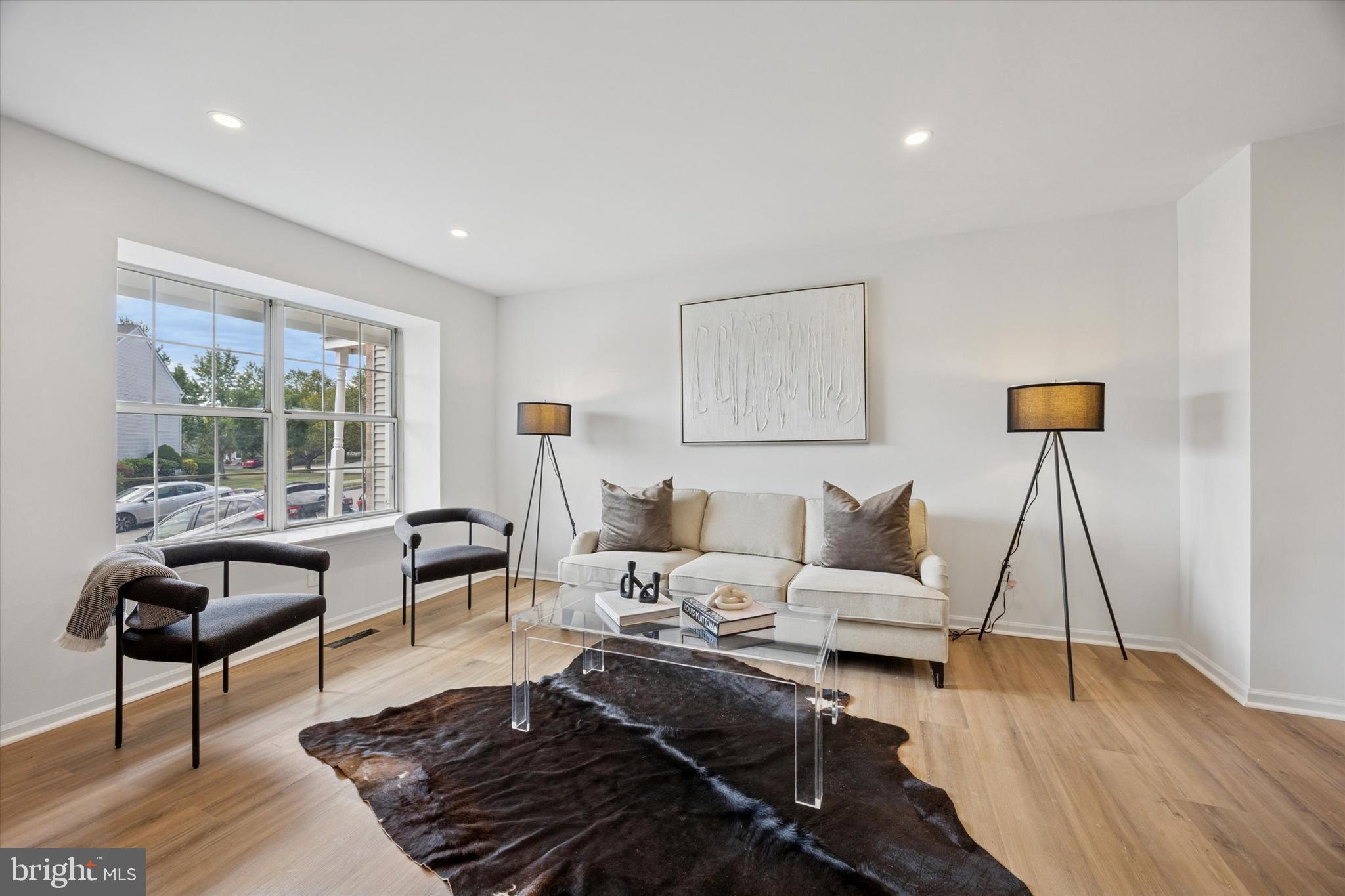 1332 Statesman Road Eagleville, PA 19403 - Photo 4 of 15 Living Room