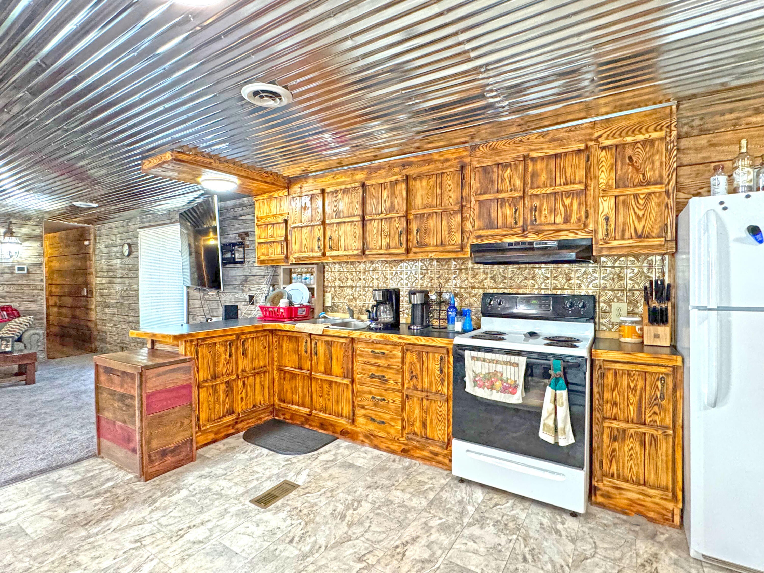 33418 West North Road Eckerman, MI 49728 - Photo 10 of 60 Gallery Image 10