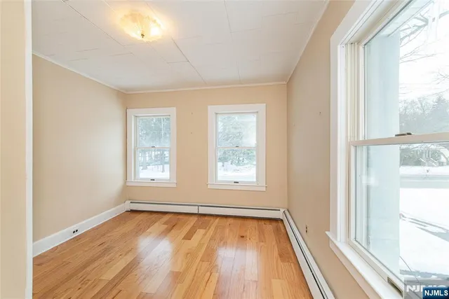 $799,888 | 573 Wyckoff Avenue, Mahwah, NJ 07430