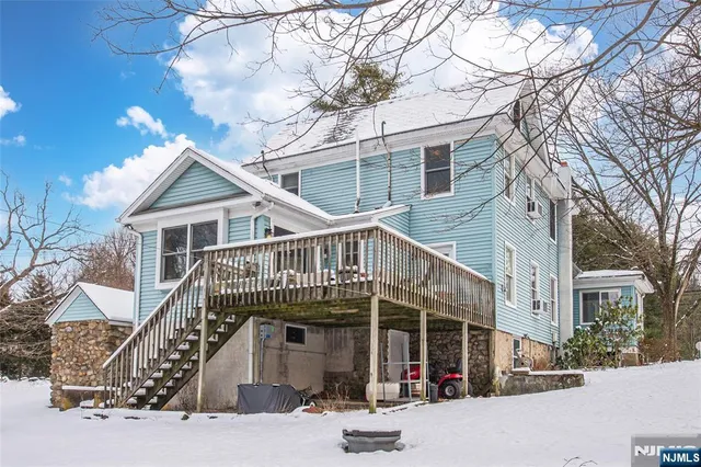 $799,888 | 573 Wyckoff Avenue, Mahwah, NJ 07430