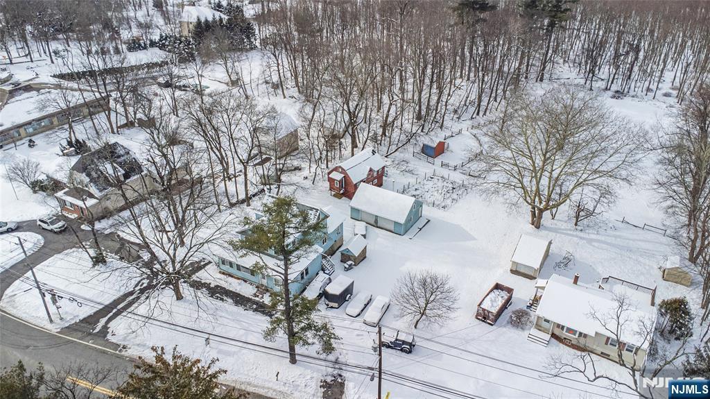 573 Wyckoff Avenue Mahwah, NJ 07430 - Photo 23 of 30