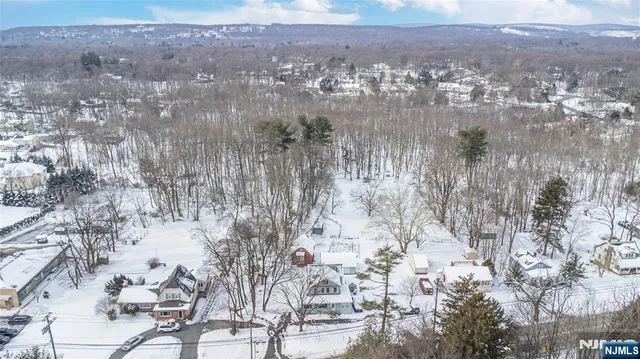 $799,888 | 573 Wyckoff Avenue, Mahwah, NJ 07430