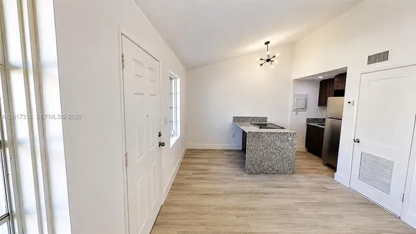 $1,850 | 840 Southwest 7th Street, Unit 848, Miami, FL 33130