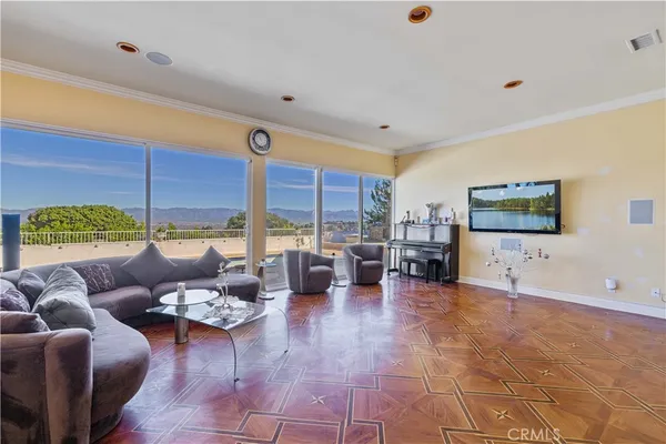 $3,229,000 | 16015 Jeanne Lane, Encino, CA 91436