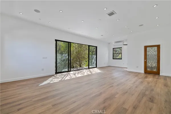 $3,229,000 | 16015 Jeanne Lane, Encino, CA 91436