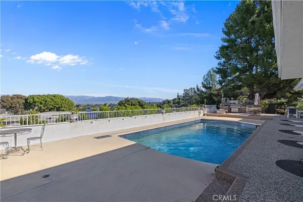 $3,229,000 | 16015 Jeanne Lane, Encino, CA 91436