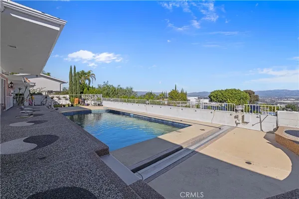 $3,229,000 | 16015 Jeanne Lane, Encino, CA 91436