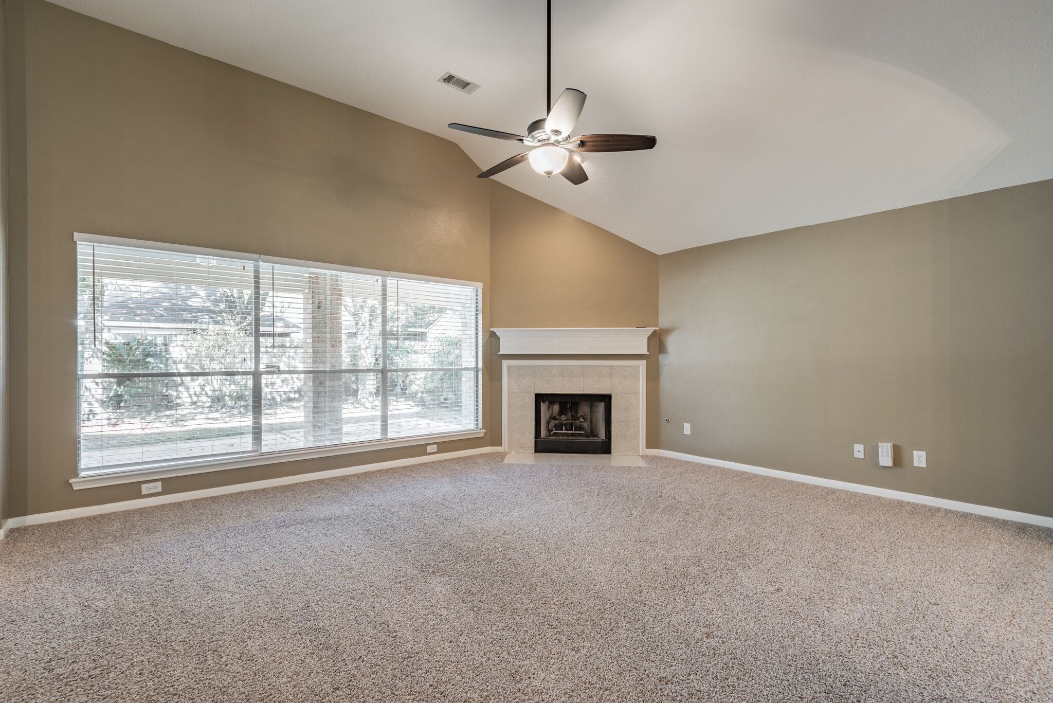 18326 Cinderwood Drive Cypress, TX 77429 - Photo 4 of 24