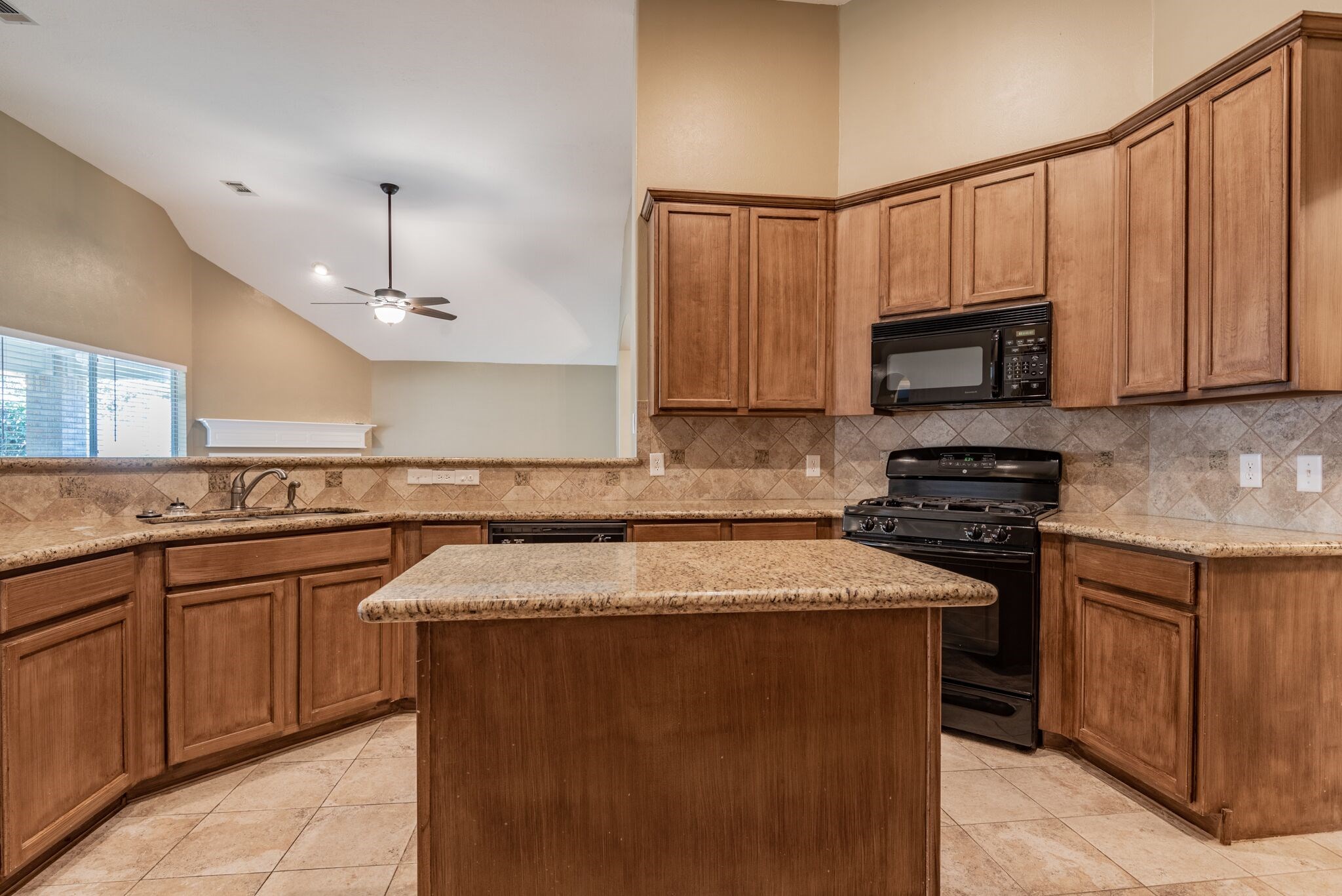 18326 Cinderwood Drive Cypress, TX 77429 - Photo 9 of 24