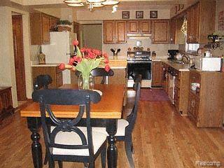 873 Snowmass Drive Rochester, MI 48309 - Photo 3 of 20 Kitchen