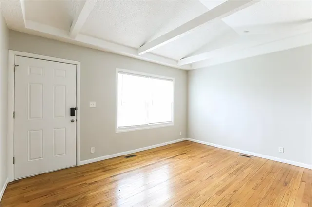 $1,600 | 18003 East 12th Street North, Independence, MO 64056