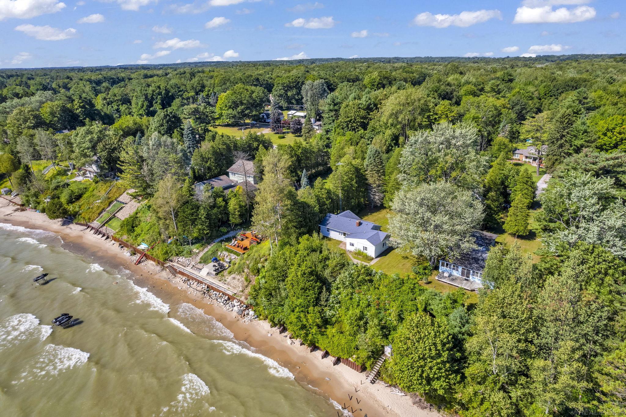 4175 Lakeshore Road Lexington, MI 48450 - Photo 12 of 48 2024