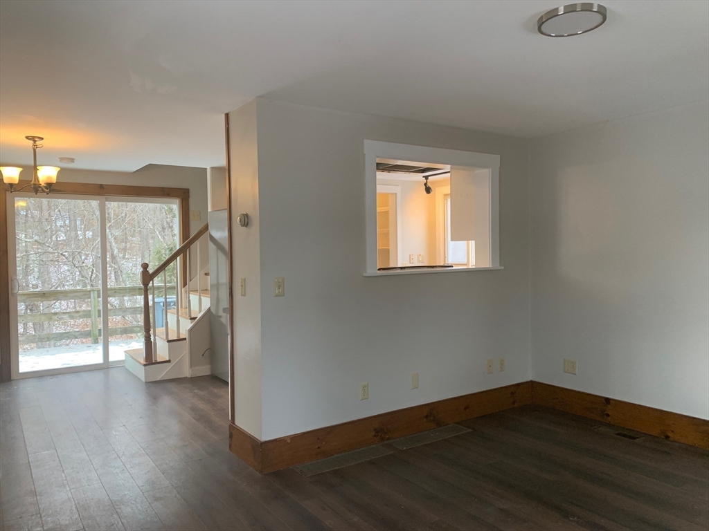 9 Union Avenue Montague, MA 01347 - Photo 3 of 25