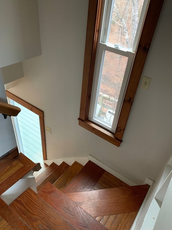 9 Union Avenue Montague, MA 01347 - Photo 8 of 25