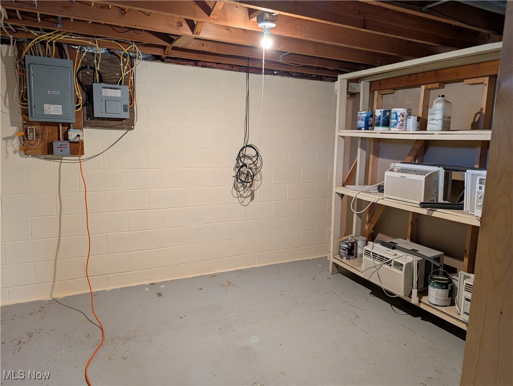 14864 Hayes Road Middlefield, OH 44062 - Photo 8 of 11