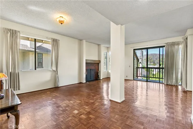 $4,150 | 51 Rainbow, Irvine, CA 92603