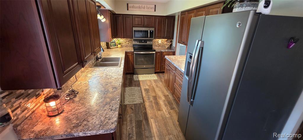 6123 North Seymour Road Flushing, MI 48433 - Photo 8 of 53
