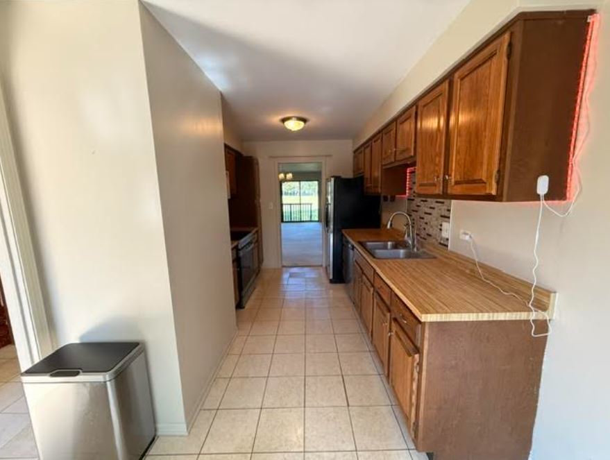 199 Timber Ridge Lane Barrington, IL 60010 - Photo 4 of 22