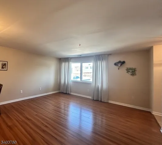 $2,100 | 9 Augusta Drive, Annandale, NJ 08801