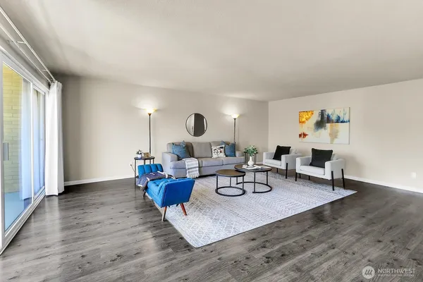 $380,000 | 4545 Sand Point Way Northeast, Unit 304, Seattle, WA 98105