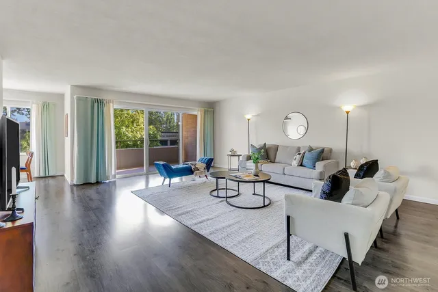 $380,000 | 4545 Sand Point Way Northeast, Unit 304, Seattle, WA 98105