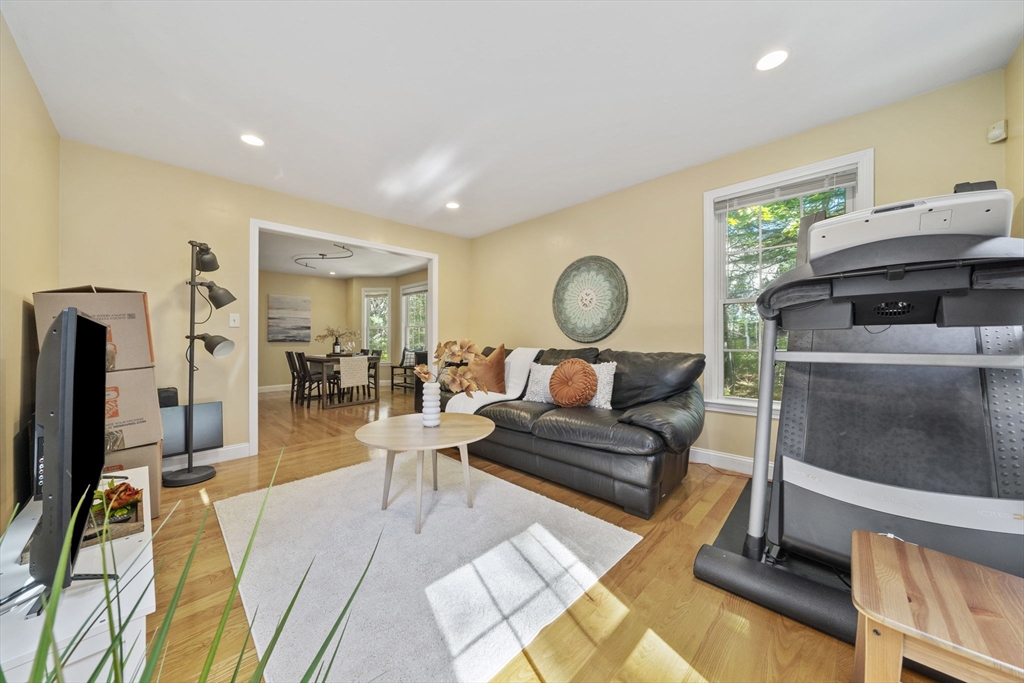 2 Rhode's Way Bellingham, MA 02019 - Photo 10 of 35 Gallery Image 10