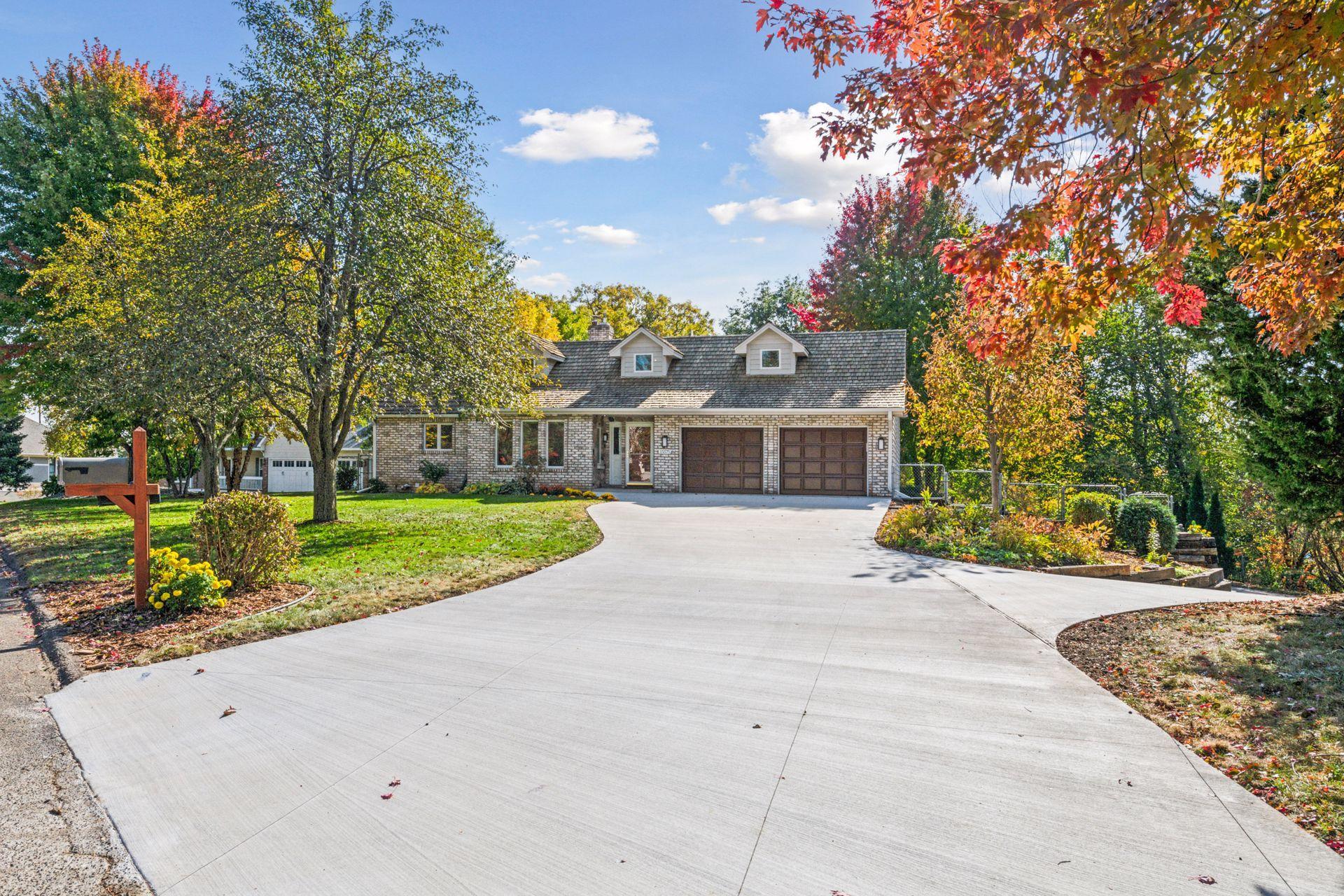 15575 Ranchview Court Wayzata, MN 55391 - Photo 3 of 76 Gallery Image 3