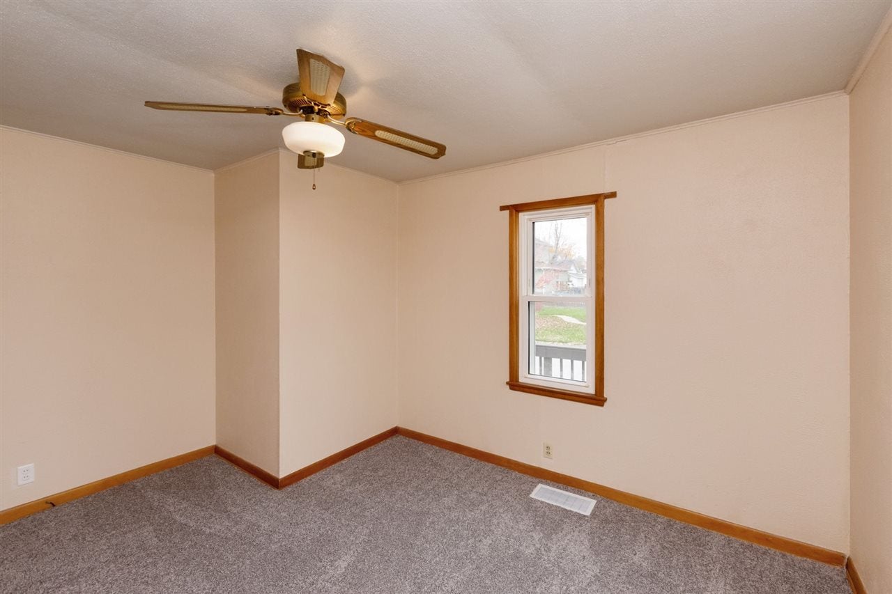 405 2nd Avenue Springville, IA 52336 - Photo 11 of 26 Gallery Image 11