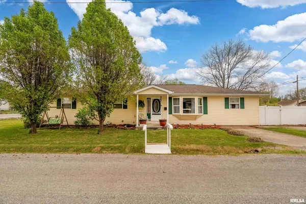$150,000 | 504 North Cochran Street, West Frankfort, IL 62896