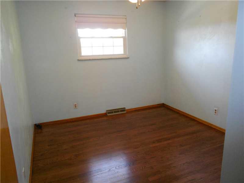 1200 Clifton Road Washington, PA 15301 - Photo 12 of 25 Bedroom.