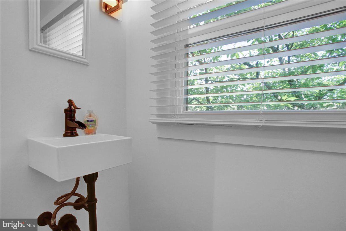 29 Club Lane Reading, PA 19607 - Photo 11 of 30 Gallery Image 11