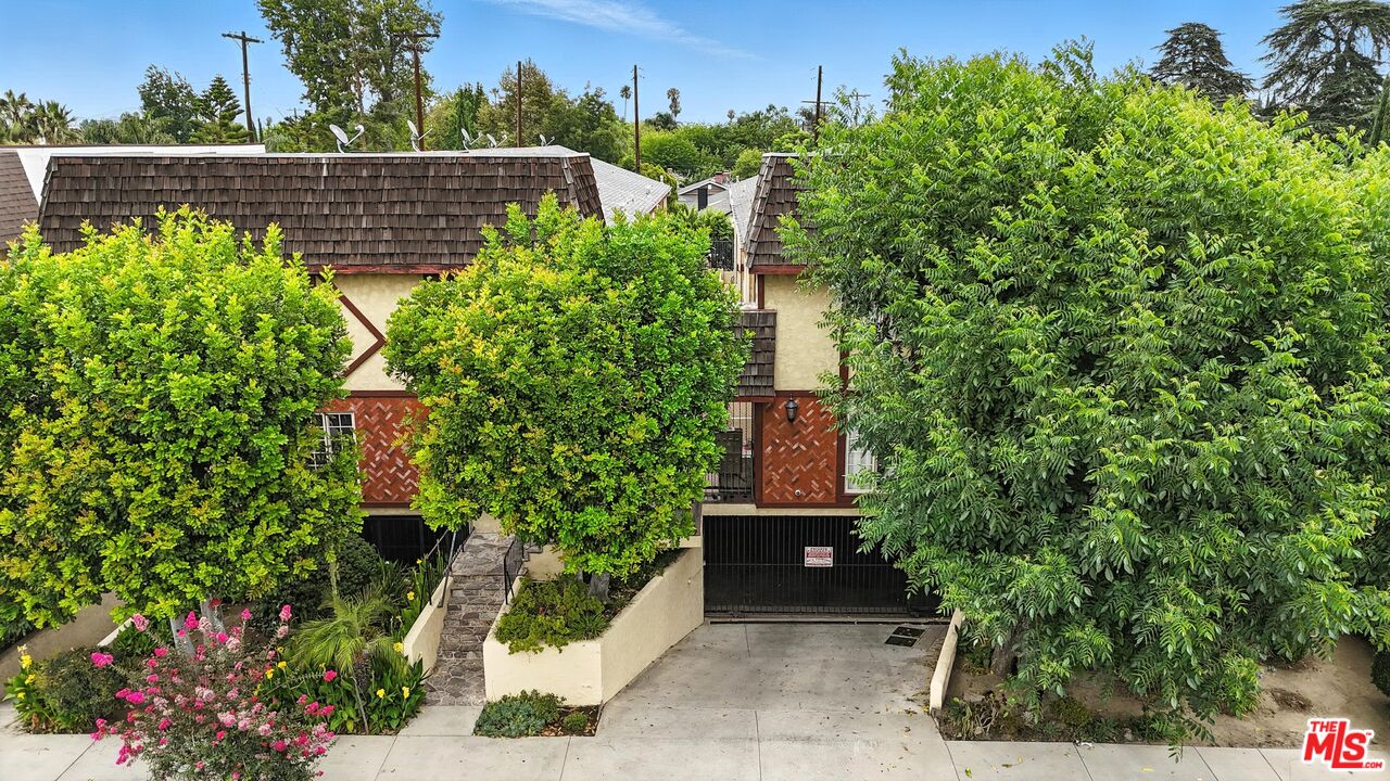 7422 Hazeltine Avenue, Unit 3 Van Nuys, CA 91405 - Photo 34 of 36