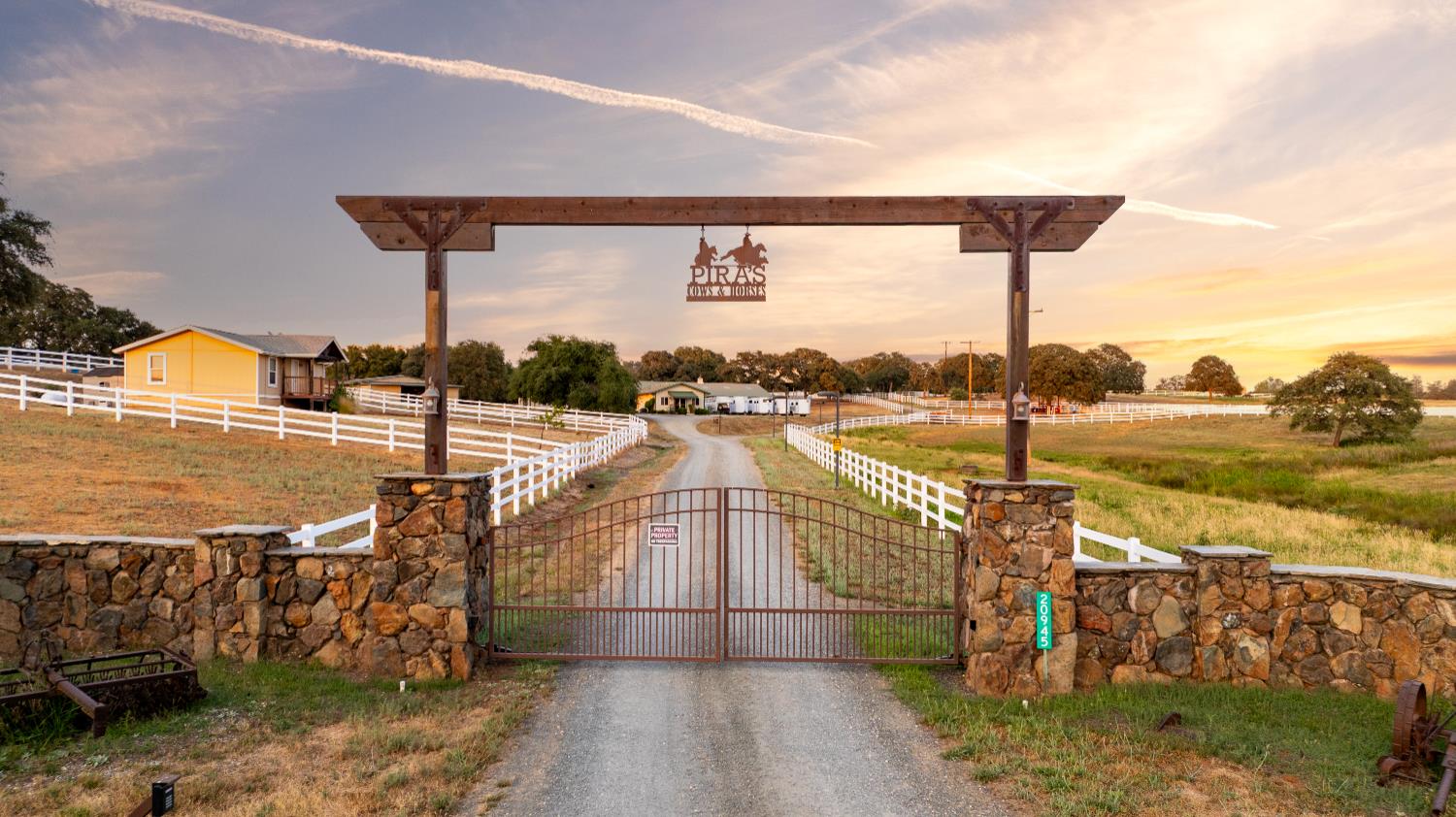 20945 Bear Hollow Road Grass Valley, CA 95949 - Photo 14 of 82