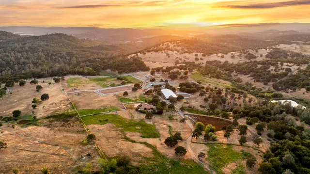 $3,300,000 | 20945 Bear Hollow Road, Grass Valley, CA 95949