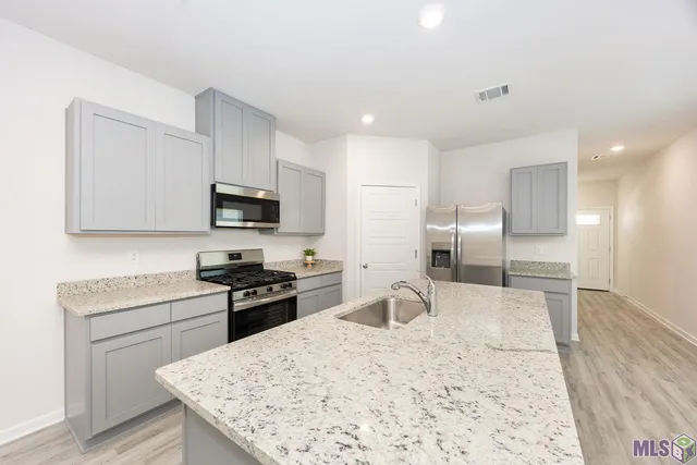 $3,000 | 1020 Renova Drive, Baton Rouge, LA 70820