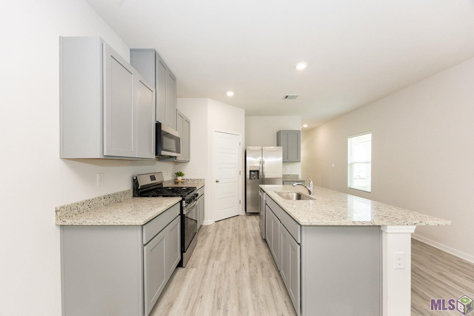 1020 Renova Drive Baton Rouge, LA 70820 - Photo 4 of 25