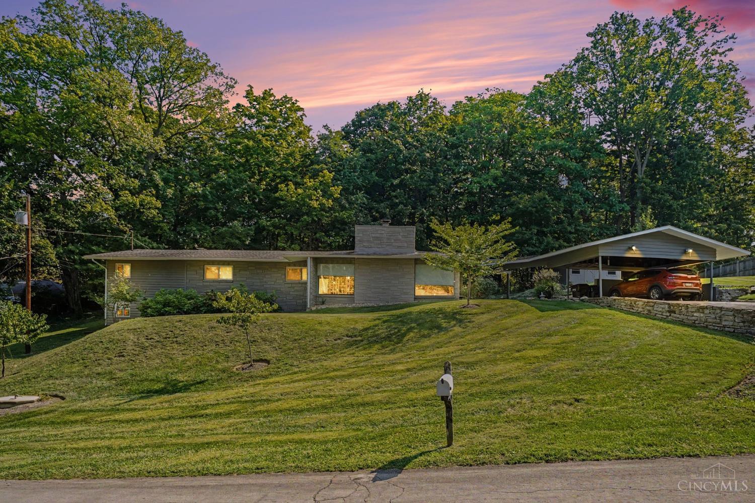 700 Eversole Road Cincinnati, OH 45230 - Photo 1 of 26 Gallery Image 1