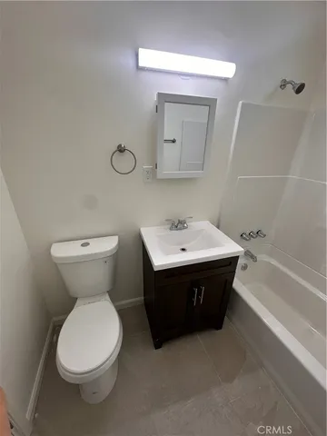 $2,000 | 12817 Barbara Ann Street, Unit 5, North Hollywood, CA 91605