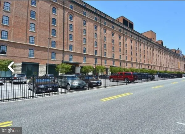 $3,399 | 111 East Cross Street, Baltimore, MD 21230