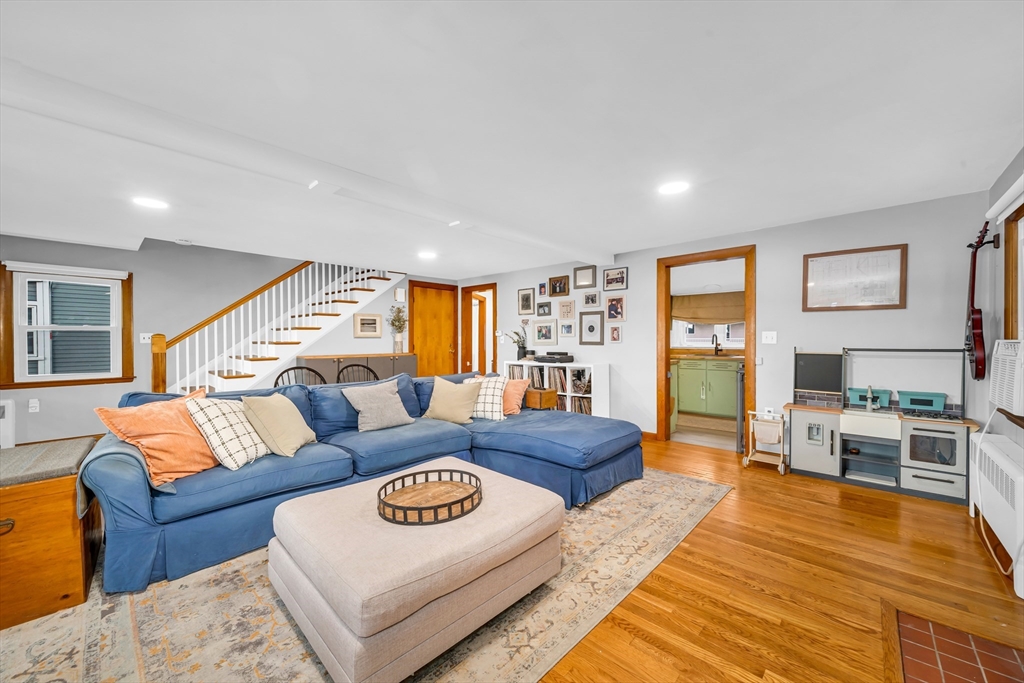 8 Lake Attitash Road Amesbury, MA 01913 - Photo 5 of 37 Gallery Image 5