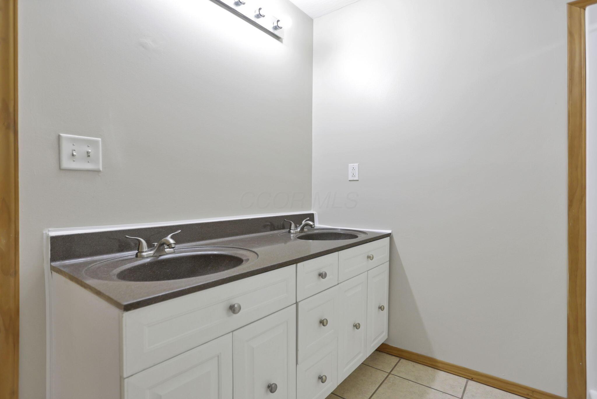 10295 Lookout Road Southwest Lancaster, OH 43130 - Photo 42 of 70 1000006349
