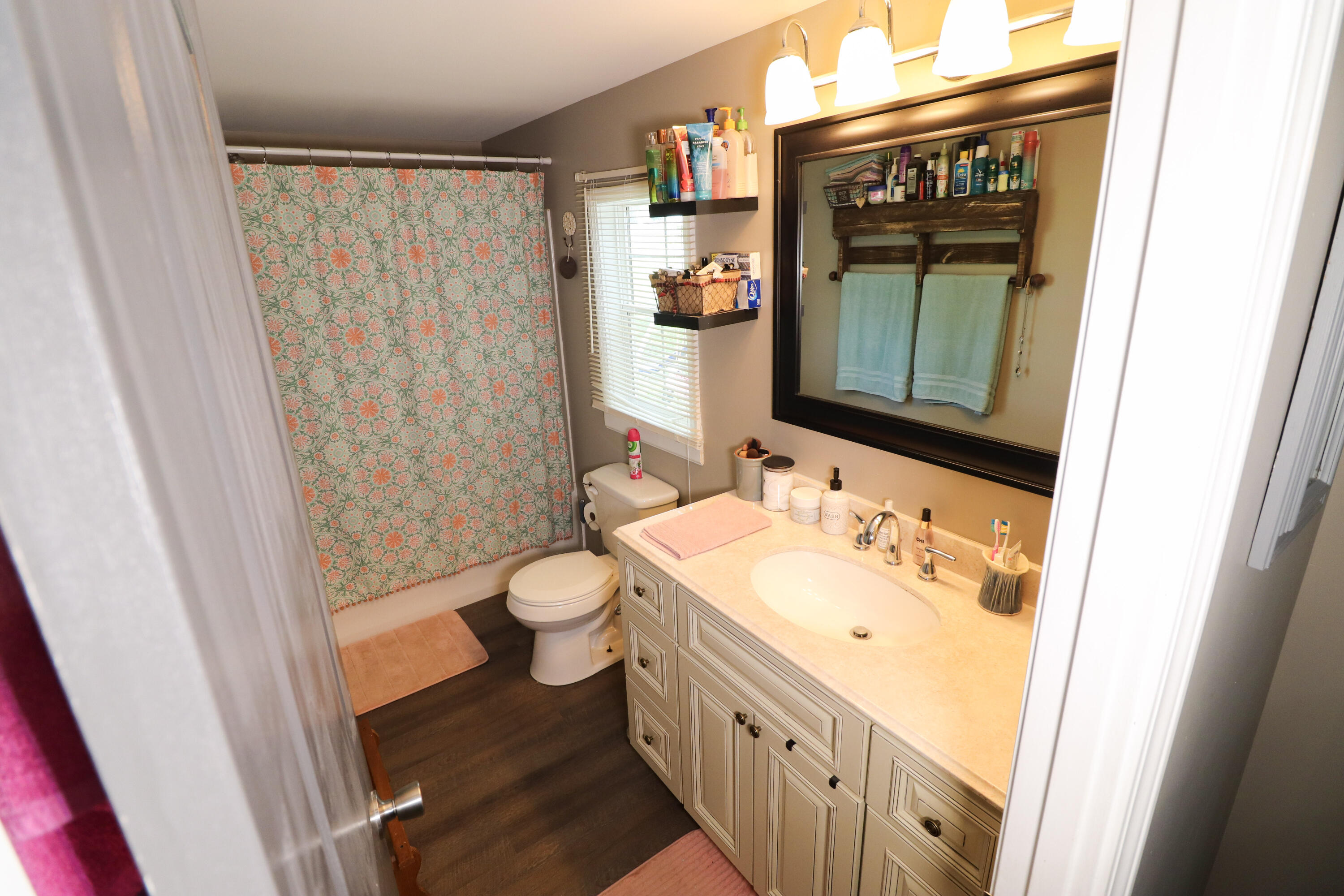 2000 Guynn Road Paint Lick, KY 40461 - Photo 21 of 35 Guynnmasterbath