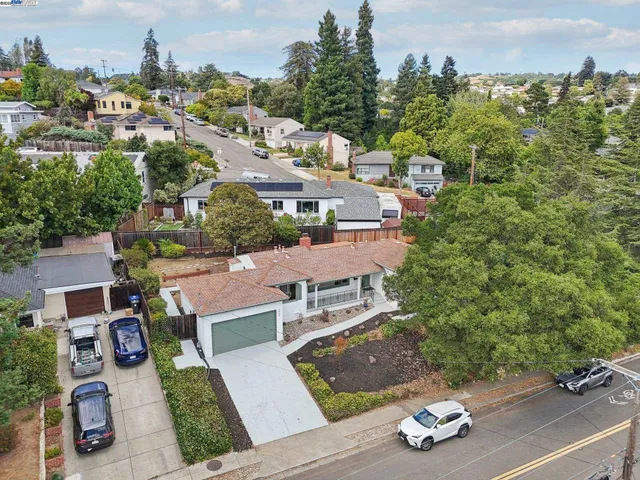 $898,000 | 4866 Seven Hills Road, Castro Valley, CA 94546